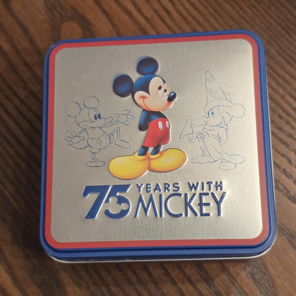 2002 Vintage Avon Disney Mickey Mouse  Watch New In Tin Box-Stainless Back - Picture 2 of 7